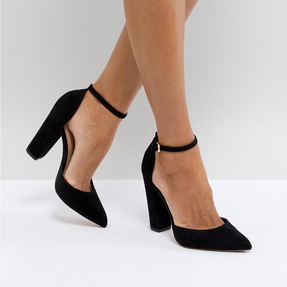 Aldo Nicholes / Susan . (Seen on Kate Middleton) Size: 9
Color : black
